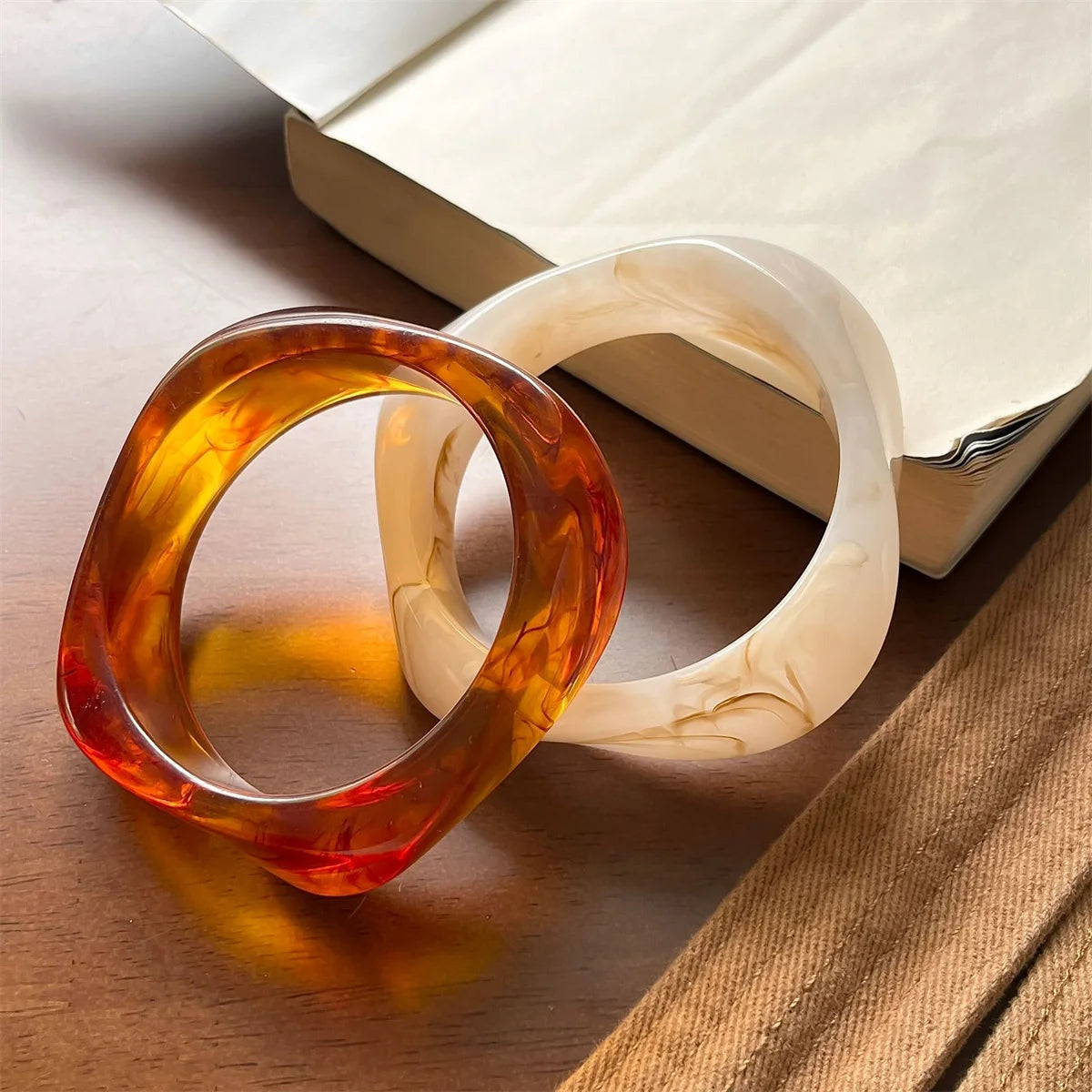 Exaggerated Polygonal Translucent Crude Thick Bangles