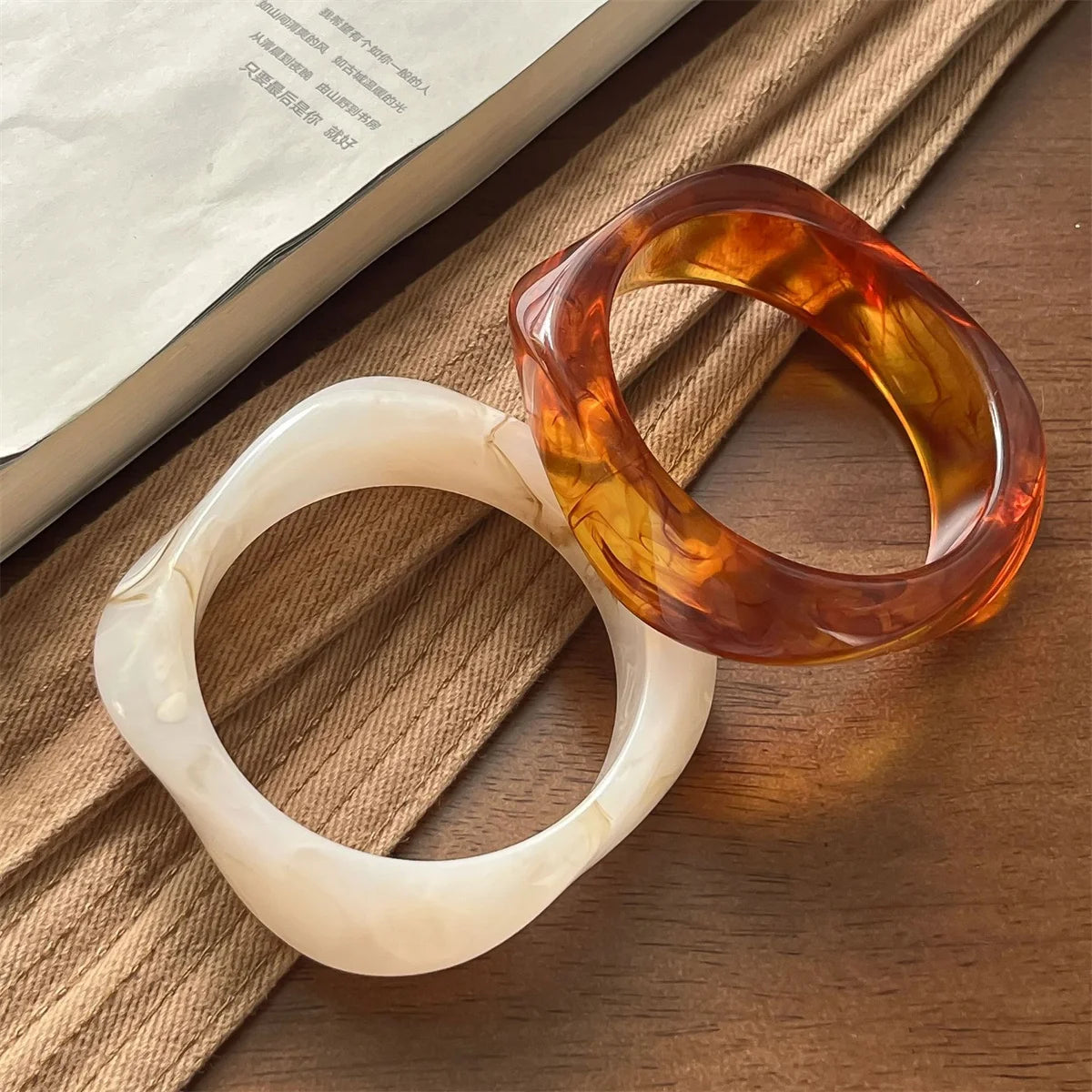 Exaggerated Polygonal Translucent Crude Thick Bangles