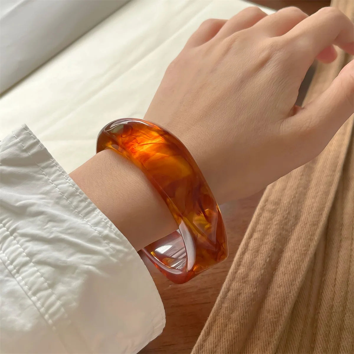 Exaggerated Polygonal Translucent Crude Thick Bangles